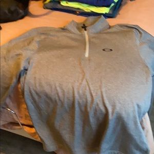 Oakley golf pull over